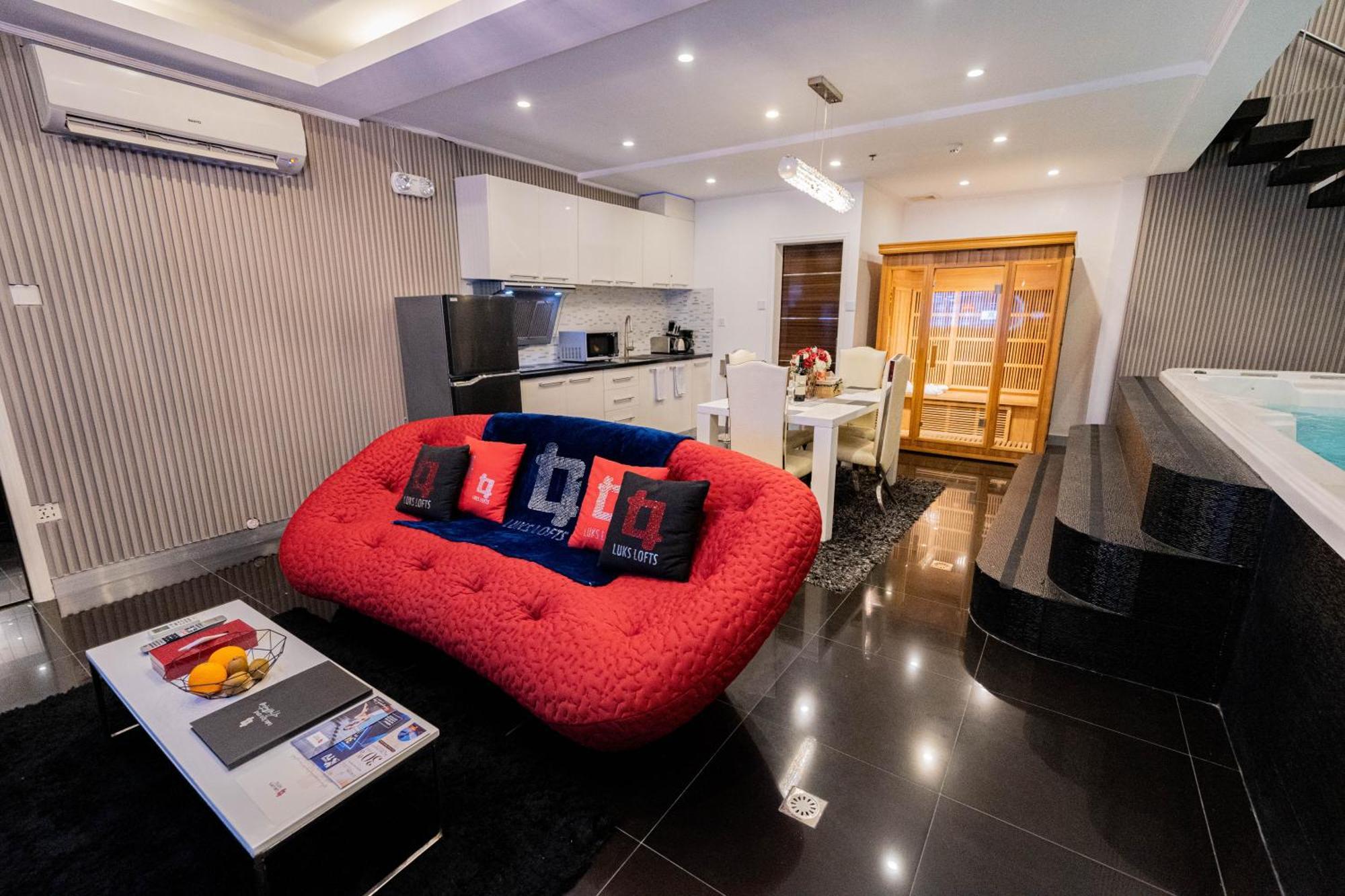 Luks Lofts Hotel & Residences Батангас Экстерьер фото